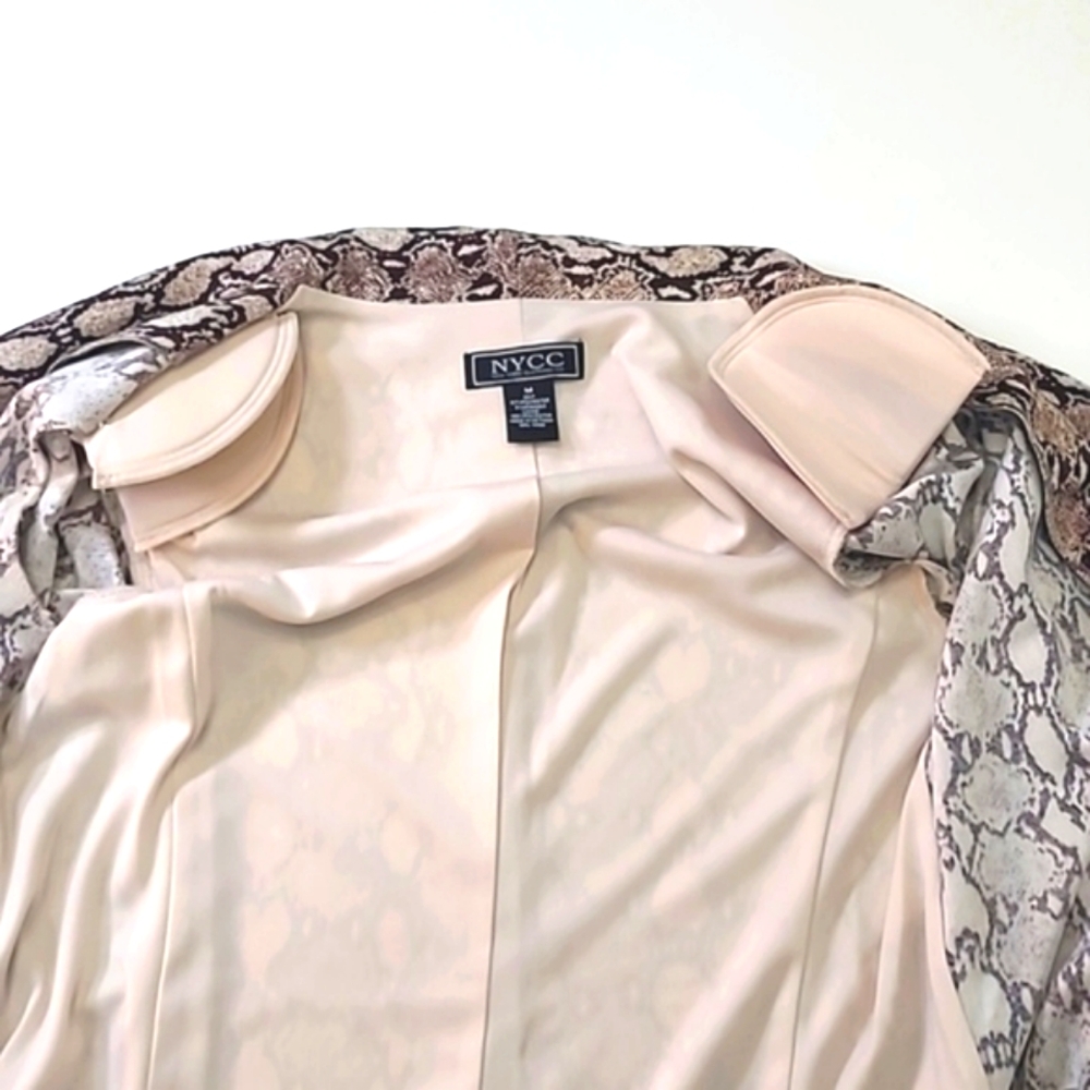 NYCC Snakeskin Graphic Print Blazer Lightweight Lined Jacket Gathered Sleeve NWT - Picture 6 of 17
